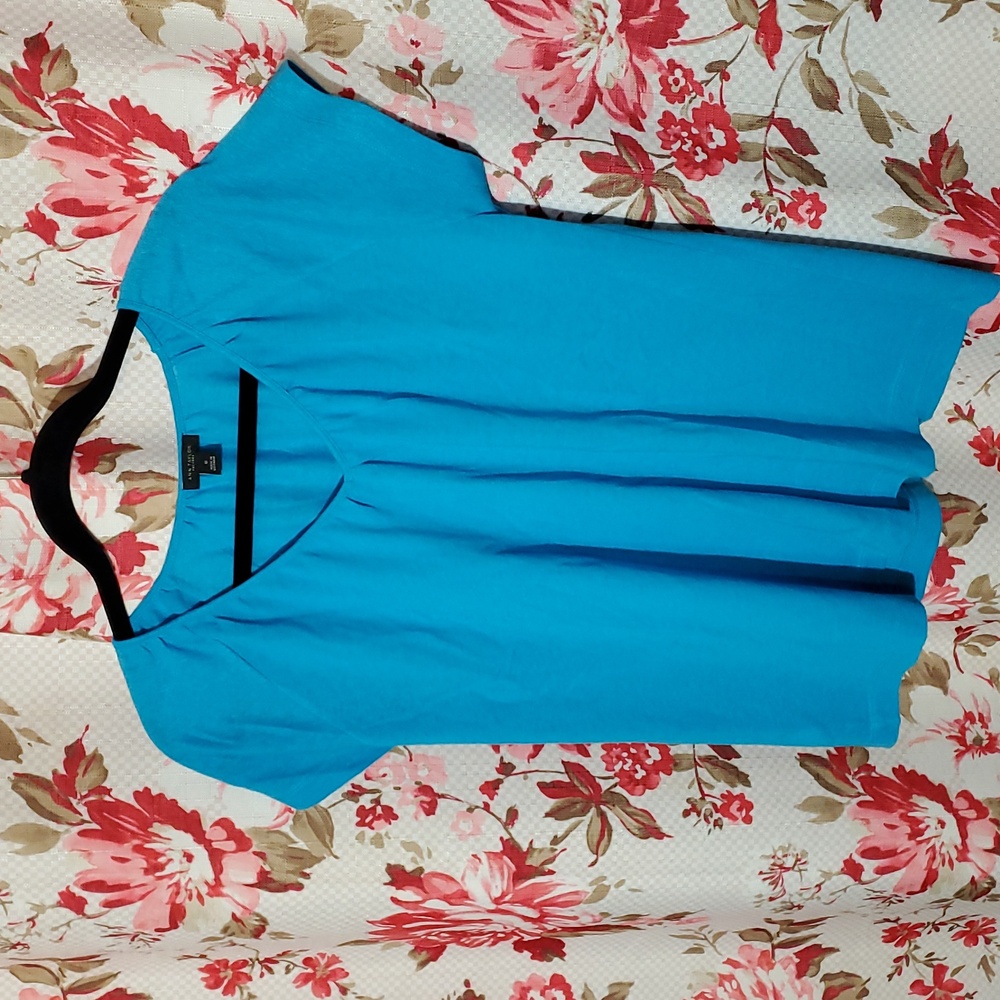 Ann Taylor Factory V-Neck Short Sleeve Blouse